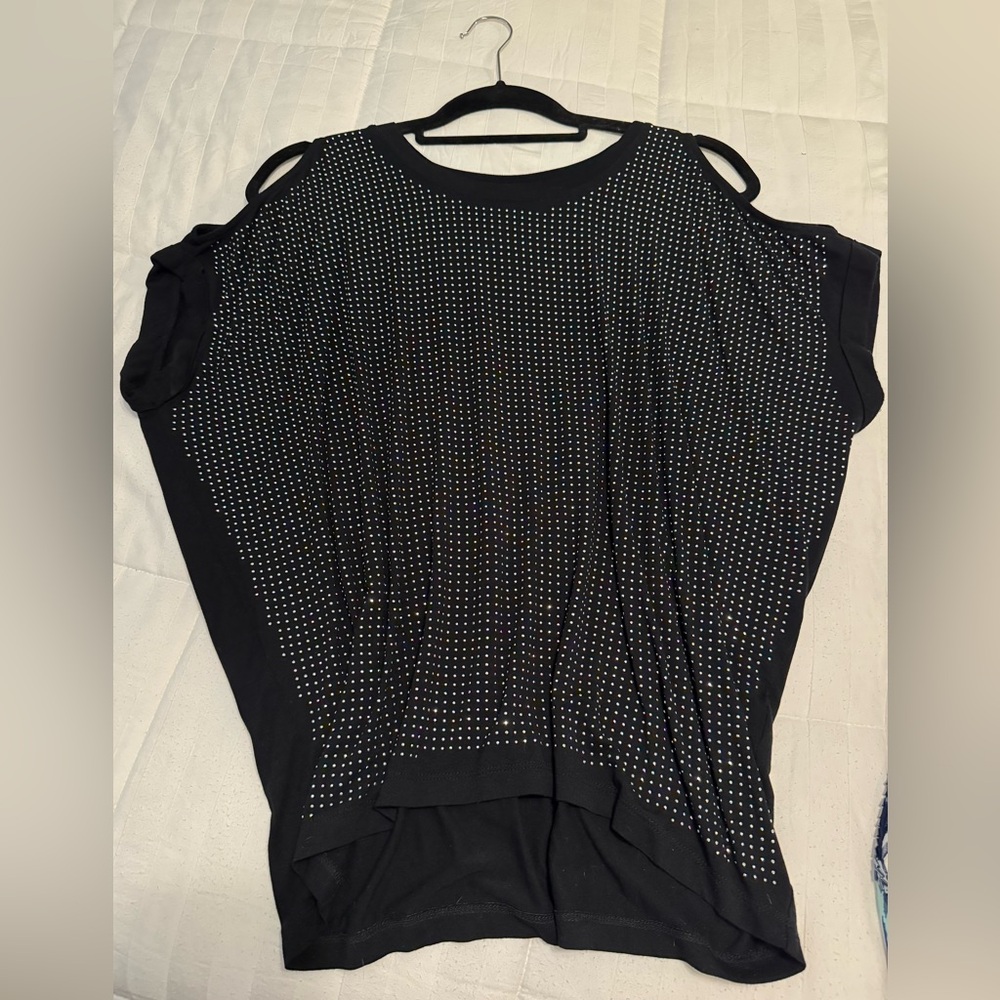 INC INTERNATIONAL CONCEPTS BLACK WITH SILVER STUDDED COLD SHOULDER LADIES TOP